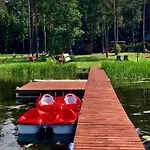 Resort-bon Turystyczny,20m Od Brzegu,ogrzewanie,wi-fi ,widok Na Jezioro Domek letniskowy Makosieje