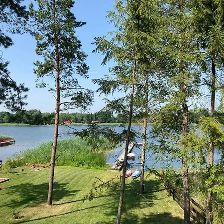 Resort-bon Turystyczny,20m Od Brzegu,ogrzewanie,wi-fi ,widok Na Jezioro 롯지 Makosieje